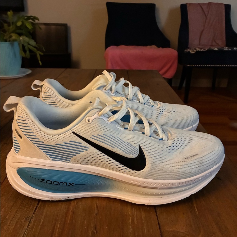 Men’s Nike Vomero 18 Running Shoes